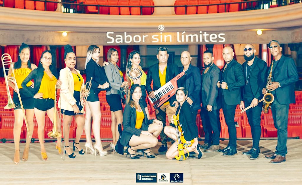 AlejandroRx4's tweet photo. Sabor sin Límites orquesta cubana... Se busca trabajo.
#walkabouts #acrobats
#acrobatsindubai
#entertainerslife
#dubaiartists @DubaiSuitesVe
#musicians https://t.co/SsyshRWbFl
