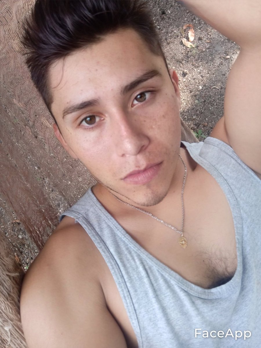 Anthony51768091's tweet photo. Me urge cambiar de vida 😿 https://t.co/T9RcjjsM9f