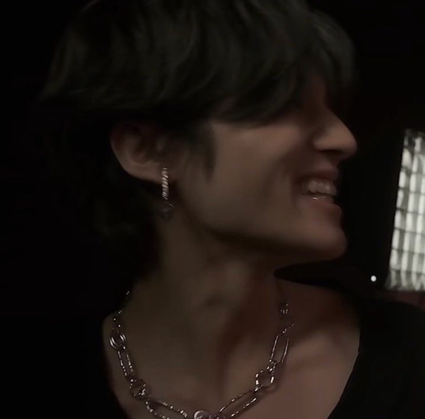 ROCKSTARJWY's tweet photo. category is collarbones and jung wooyoung is winning https://t.co/OP1tYWMRcT