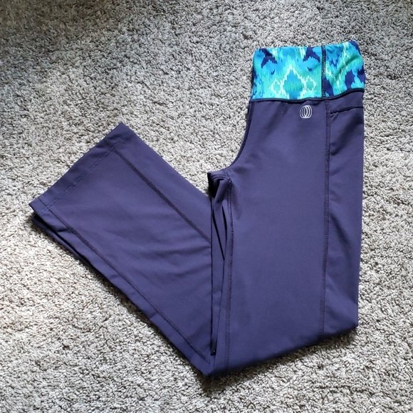 CandyMidvale's tweet image. So good I had to share! Check out all the items I'm loving on @Poshmarkapp #poshmark #fashion #style #shopmycloset #fioni #talbots #balancecollection: posh.mk/TXfMXeretmb