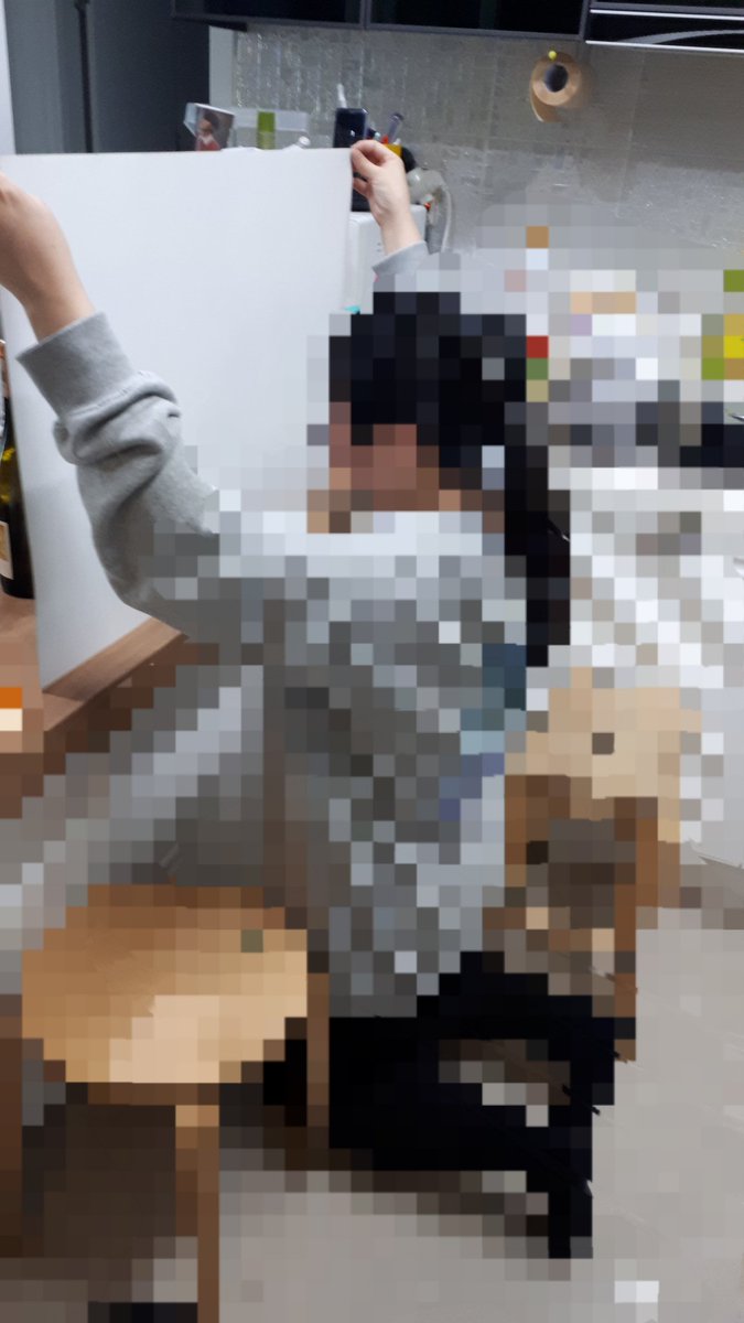 윈드들과 함께한 14일의 째니 와인데이 ~ 
그대의 눈에 치얼스~ 🥂🥂🥂
이렇게라도 기분 좀 내보자~!!!

스윙 옷 좀 이쁘게 입혀주면 안되겠니???
와인하면 역시 정장이잖아!!!!

빌보드 가봅시다🔥
<a href="/KJH_officialtwt/">김재환 KIM JAE HWAN</a>
#KIMJAEHWAN #Unforgettable