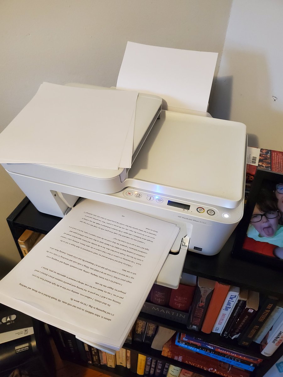 damagedwriter's tweet photo. Every writers favorite part
Fighting the printer 🙄🙄🤣

#writinghumor #writerslife #aspiringwriter #newbiewriter https://t.co/p3xsg7Ucln
