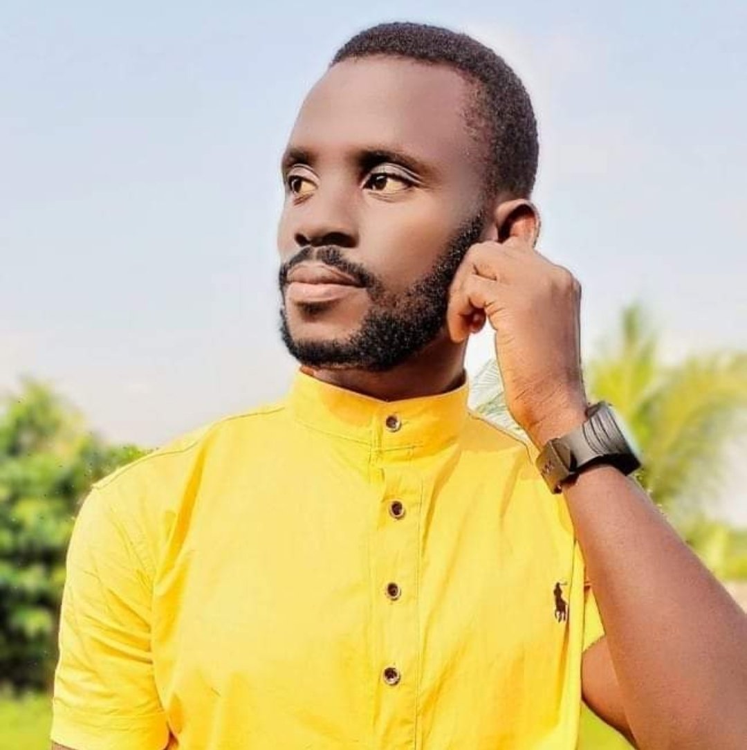 fran6_ames's tweet photo. WANTED FOR STEALING 
WANTED FOR STEALING 
His name is Prince Addo Sarpong 
He works at Nsawam and stays at Amasaman. 
He bought sneakers worth 500 cedis and has refused to make payment.
Kindly RT to help track him down. You can call/whatsapp 0209021906 if you have an info on him https://t.co/IgbBpG1gKi