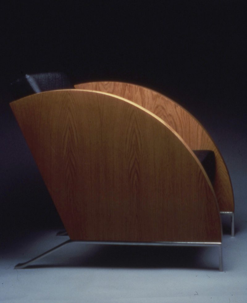 experimentalib's tweet photo. "El Sillón 115 de Pedro Miralles fue editado en 1986 por el reconocido galerista de Valencia, Luis Adelantado. Una pieza cautivadora y atractiva, por su precisión estética y capacidad lúdica y funcional." ➼ https://t.co/dt8ntbgf3K
📓 ➼ https://t.co/oztQGZwqB4
@design_pmellado https://t.co/MkLCpplsI0