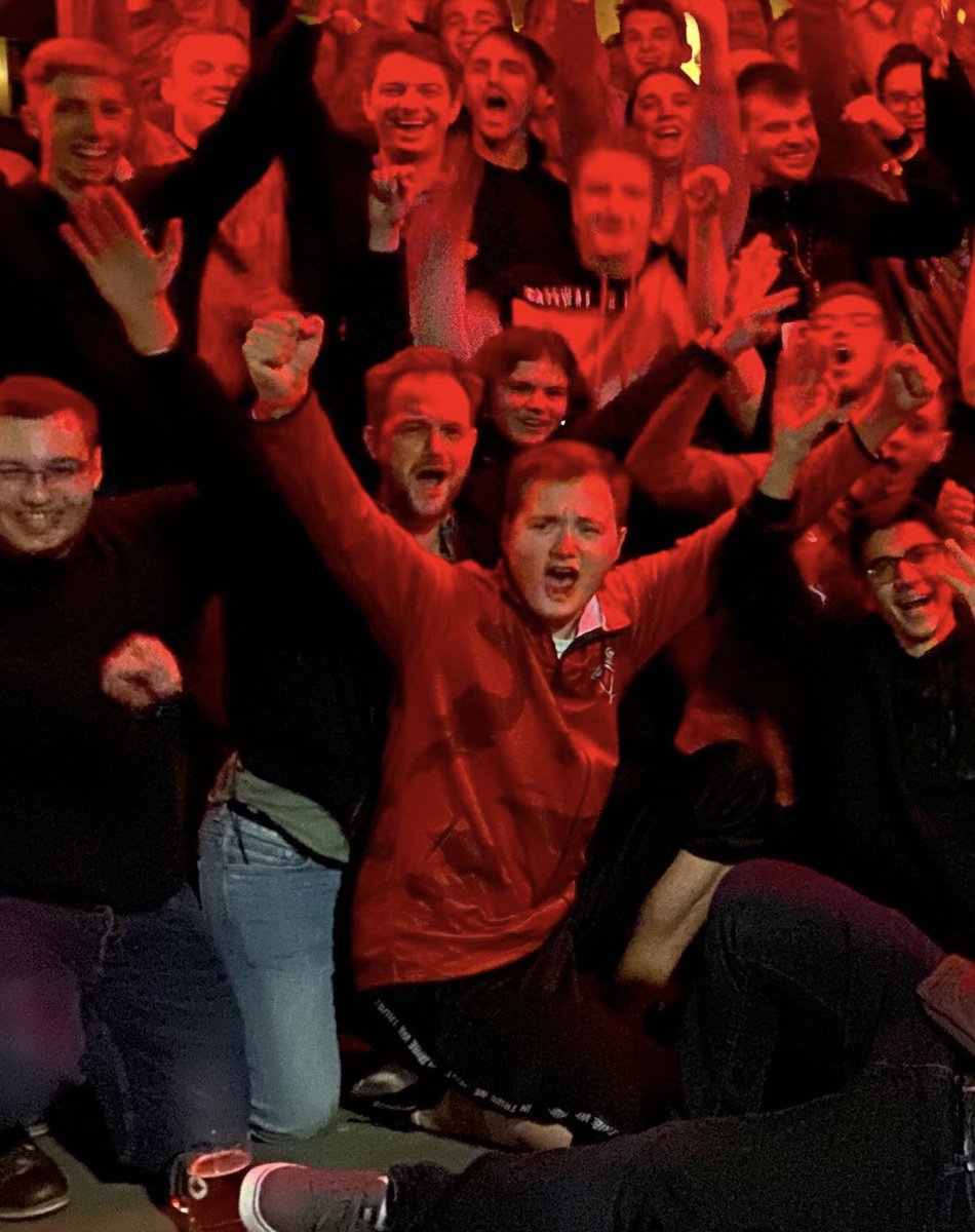 eVe MAXI tweet media