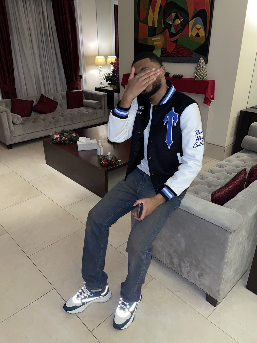 1kaiserrr's tweet image. 2022✅🇪🇺