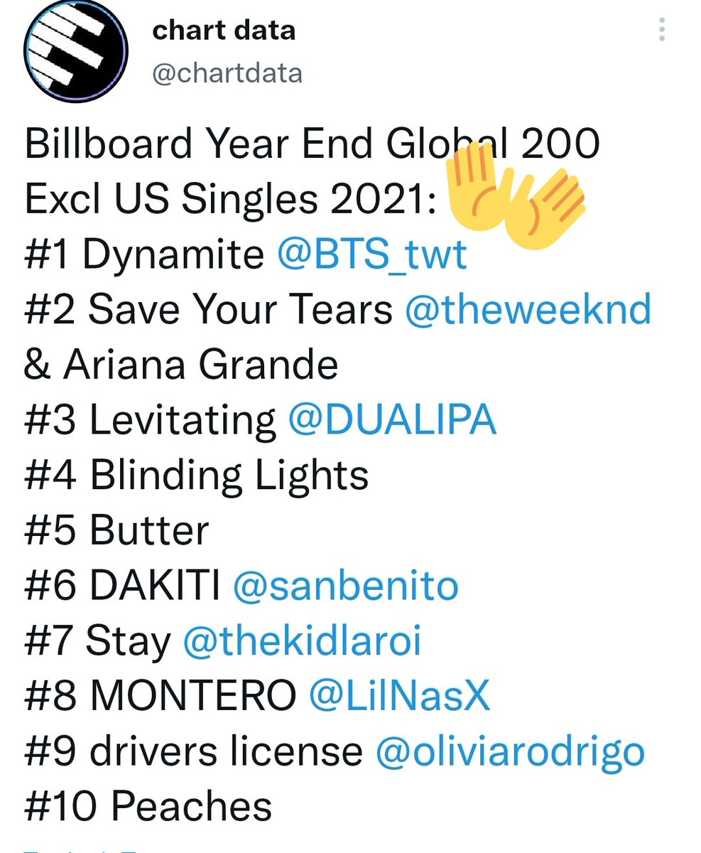 Valeriabrime19's tweet photo. Hasta mi teléfono no me  alcanzan todas las capturas que tome de todos los logros de BTS!! Mas claro que el agua 😗😗
 BTS PAVED THE WAY https://t.co/0YCsAUc4q3