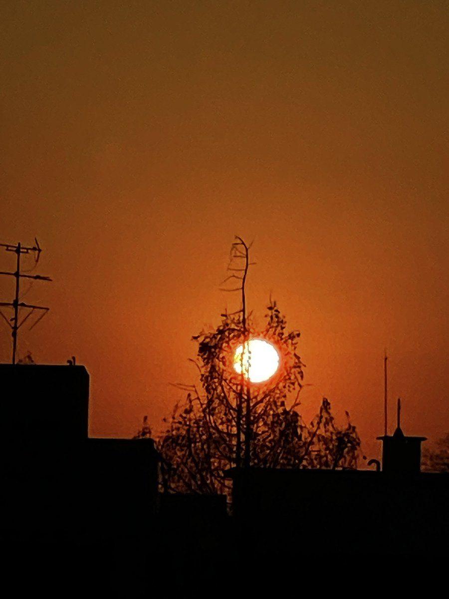 구르는돌 (@jiseokyeon) on Twitter photo 