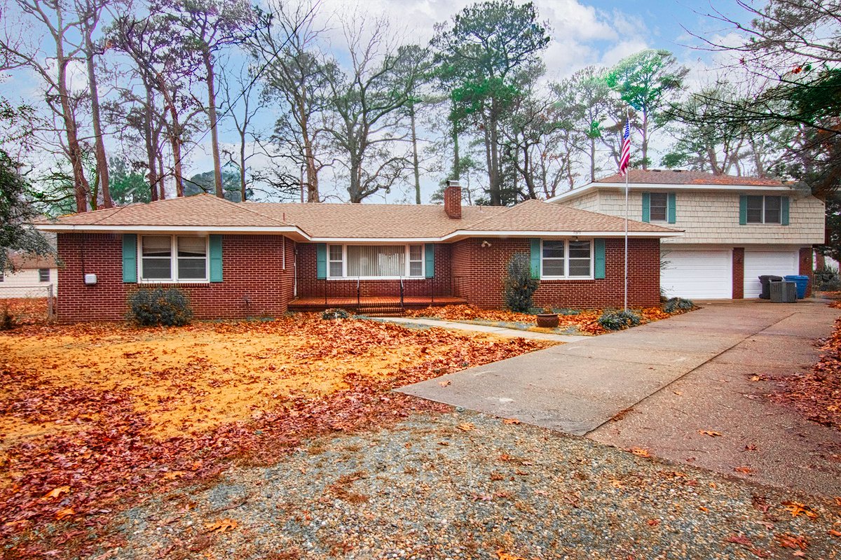 gunnycc's tweet image. New home listing on lake next to Little Creek Amphib Base Virginia Beach VA
4849oldharris.eagent360.com