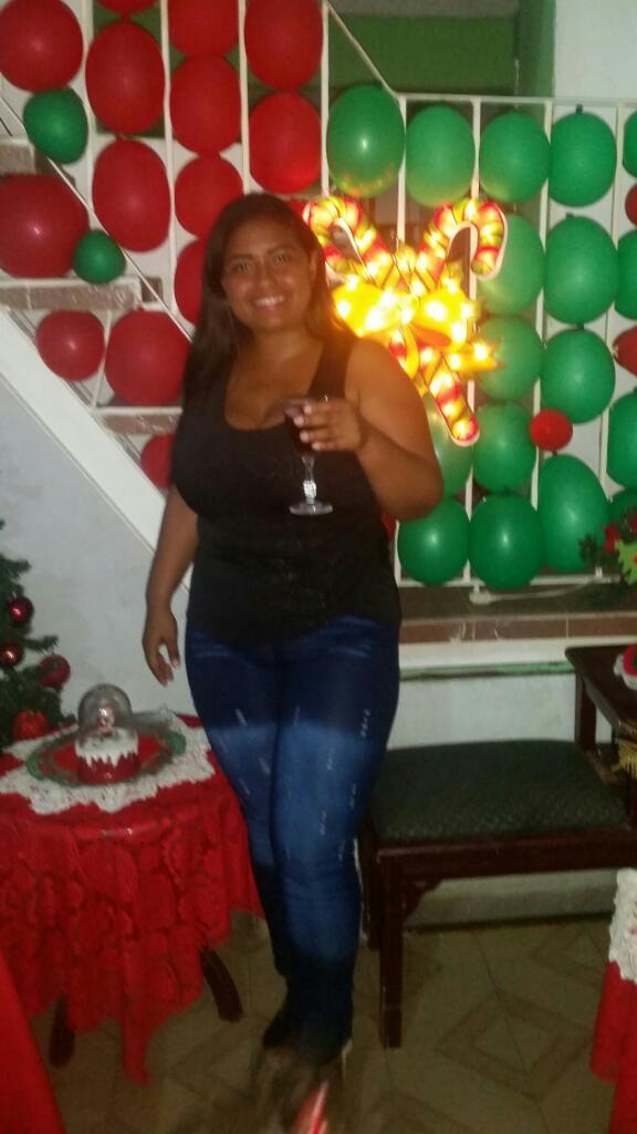 zvrmr's tweet photo. Feliz año nuevo ..que sea de bendiciones ...!!!#2022NewYear #Venezuela #Navidad #exito #prosperidad #Christmas #Barcelona #paz https://t.co/CGUu41zMhW
