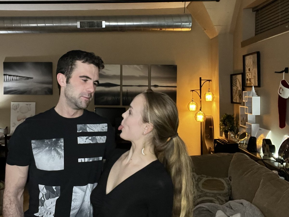 CarlyAllen12's tweet photo. 4 picture story https://t.co/4IwHvijuOH