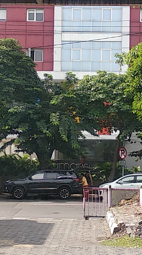 Jassuke691's tweet photo. Yang Deket Amaris hotel Margorejo langsung merapat DM ajha kita siap melayani https://t.co/9JArbbaYUg