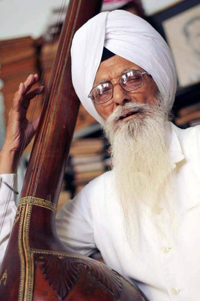 manpreetsroop's tweet image. -ਗੁਰਮੁਖਿ ਜਨਮੁ ਸਵਾਰਿ ਦਰਗਹ ਚਲਿਆ।।
ਗੁਰਮਤਿ ਸੰਗੀਤ ਮਾਰਤੰਡ ਉਸਤਾਦ ਪ੍ਰੋ. ਕਰਤਾਰ ਸਿੰਘ ਜੀ (ਪਦਮਸ਼੍ਰੀ)  ਇਸ ਫਾਨੀ ਸੰਸਾਰ ਨੂੰ ਅਲਵਿਦਾ ਕਹਿ ਗਏ ਹਨ। ਵਾਹਿਗੁਰੂ ਜੀ ਉਹਨਾਂ ਨੂੰ ਆਪਣੇ ਚਰਨਾਂ ਵਿੱਚ ਨਿਵਾਸ ਬਖਸ਼ਣ। ਸਾਨੂੰ ਉਨ੍ਹਾਂ ਦੇ ਦਰਸਾਏ ਮਾਰਗ ਤੇ ਚੱਲਣ ਦਾ ਬਲ ਬਖਸ਼ਣ।