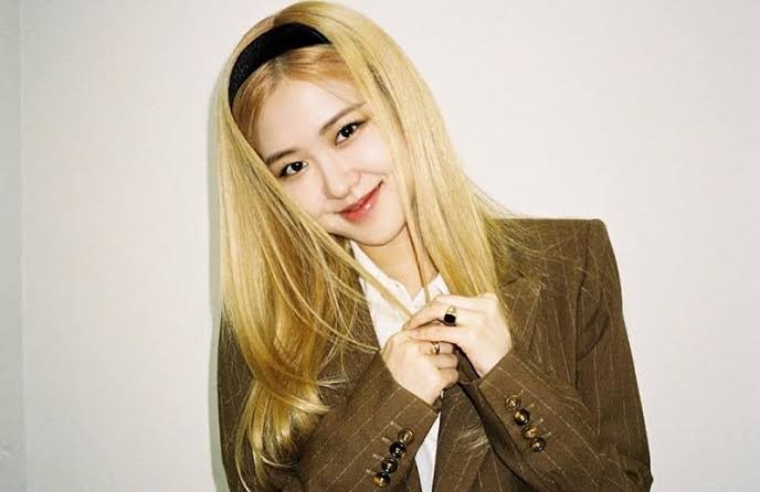 @baromjo ㅤㅤ
here i am want to express my gratitude for your existence in this world... you're the only person who has the bright smile also a kind heart that i can't found anywhere else!! ♡゛

ㅤ ㅤ