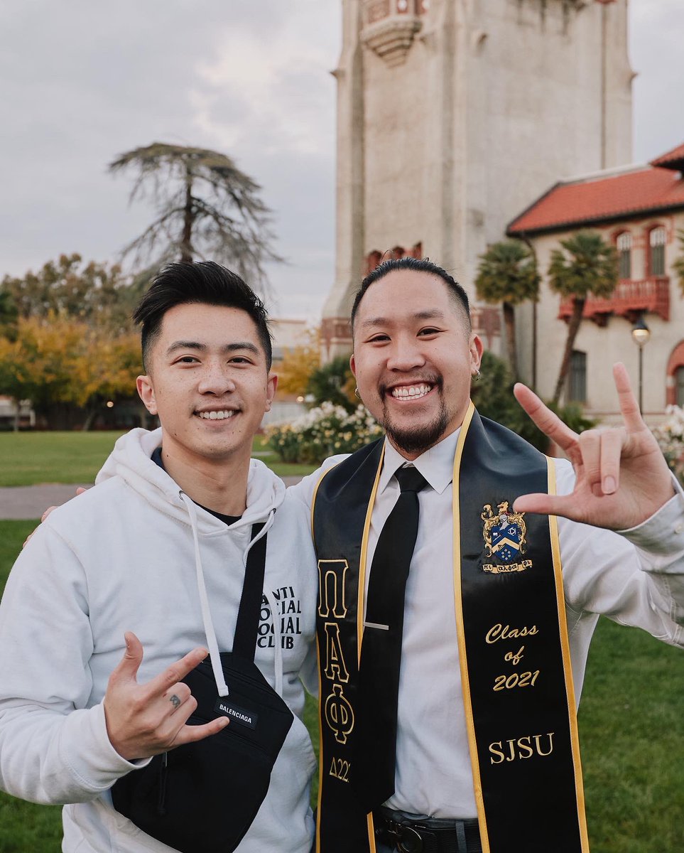 studpham's tweet photo. these 4 and a half years have been long af but WE OUT BABY LFG!! 🚀 🚀 🚀 here's to a new year :) https://t.co/nE773mlHDD