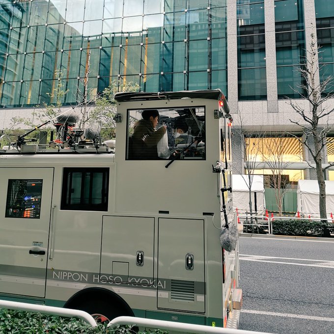 中継車マジック 箱根駅伝22 中継車の後ろに入り風をよけるテクニック 先頭走者じゃないと使えない まとめダネ 中継車マジック 箱根駅伝22 中継車の後ろに入り風をよけるテクニック 先頭走者じゃないと使えない まとめダネ