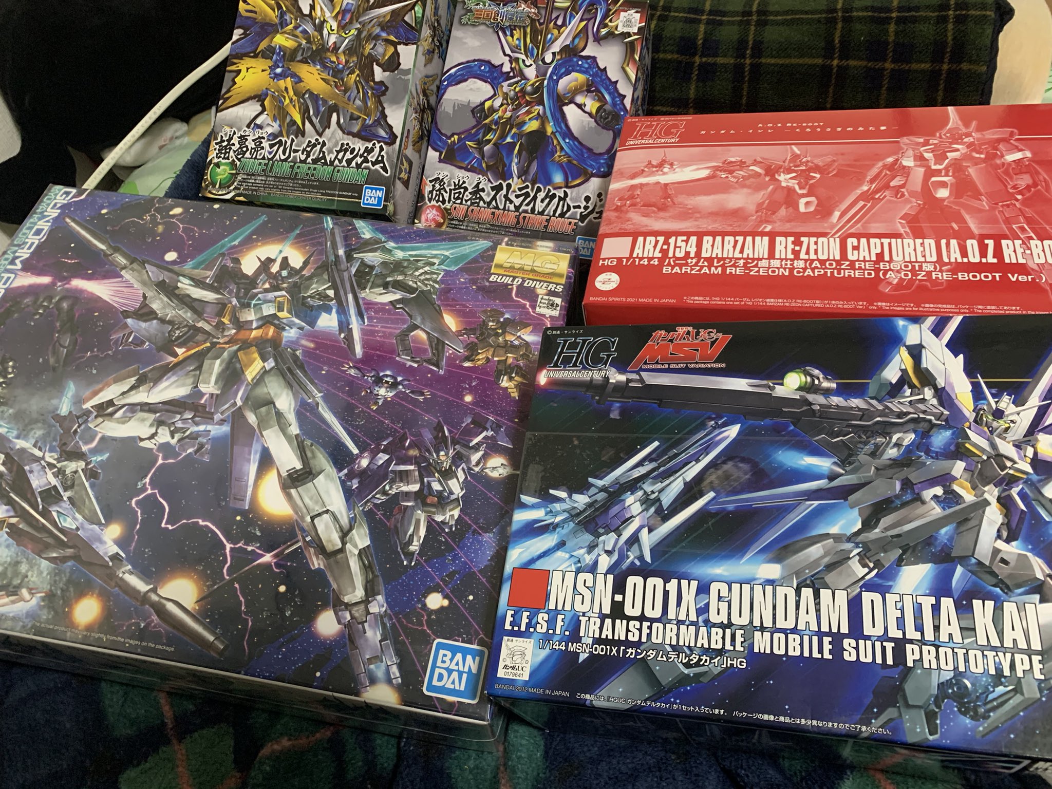 月花 模型垢 王の洞窟のガンプラ福袋の結果 なんか定価でギリ福袋の値段いくかいかないかくらいだな ガンダムベース名古屋でキュベレイ買いに行けばよかったぜい T Co Yjmmz3mjww Twitter