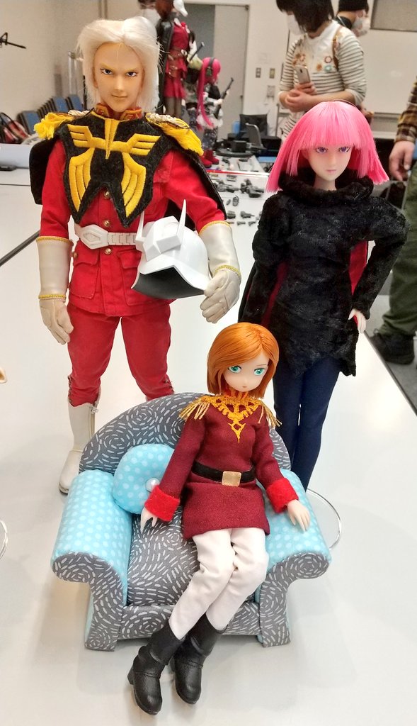 tka40SW's tweet photo. ミネバ様とハマーン様ドール作ったのでクワトロ大尉のドールあったらいいなと考えてたら…
これは意外なことになって面白かった。(シャア大佐ドールはREXさん所有)
#DOF15
#ミネバ
#ハマーン
#シャア
#ジオン https://t.co/ZvsHfG9Hd5
