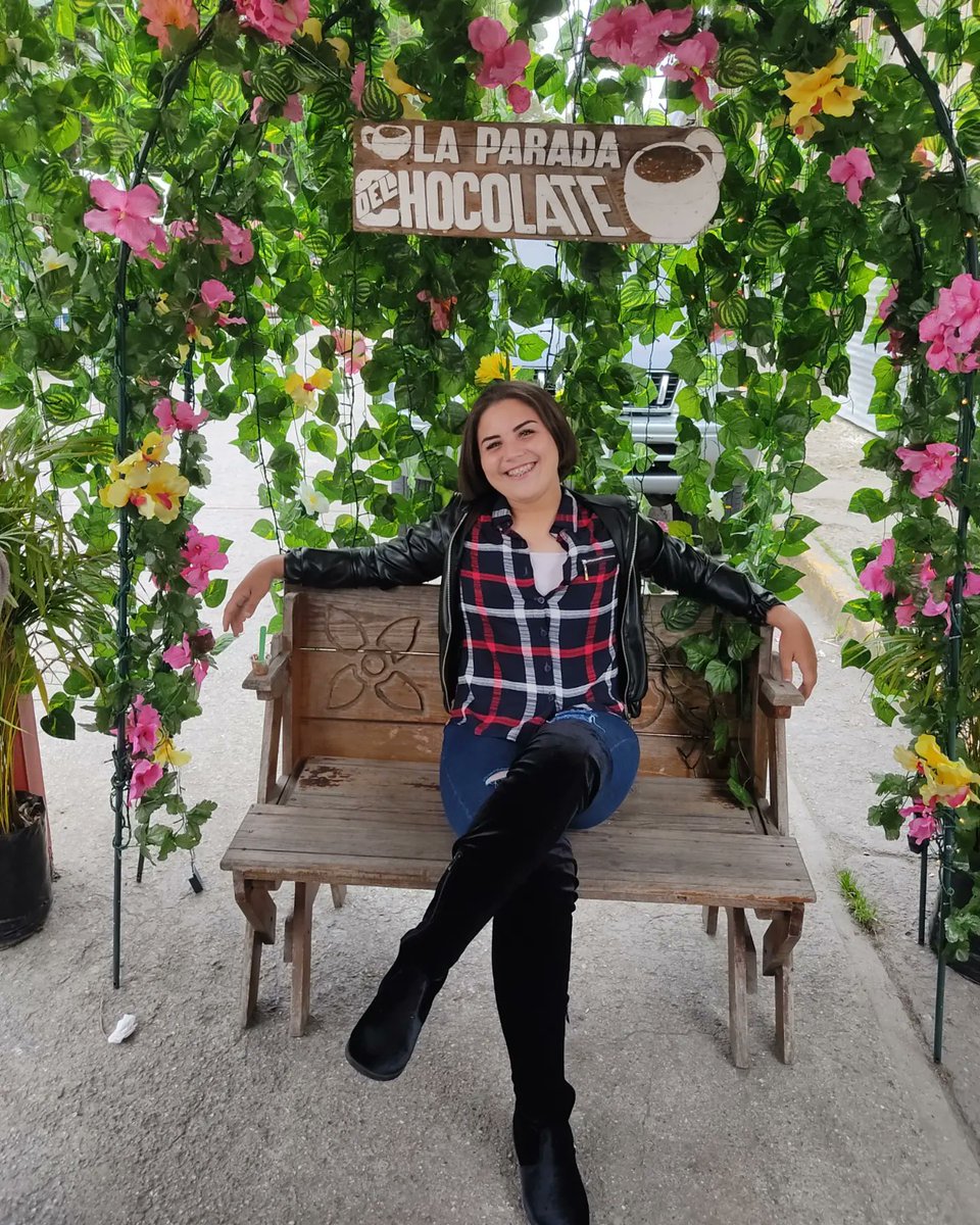 MilagrosBP12's tweet photo. Bienvenido 2022✨ https://t.co/6pDe6471g5