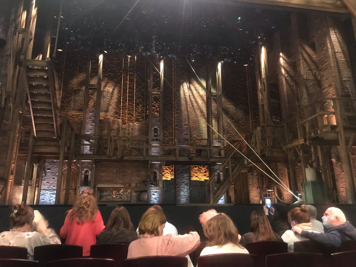 a_bates06's tweet photo. watching Hamilton west end is one of the most amazing  moments of my life. If was so good. The singing, the cast, the lighting, the orchestra and so much more. It just keeps playing over and over again in my head it was just so good. Best Christmas gift. @HamiltonWestEnd https://t.co/MHNkegu8WW