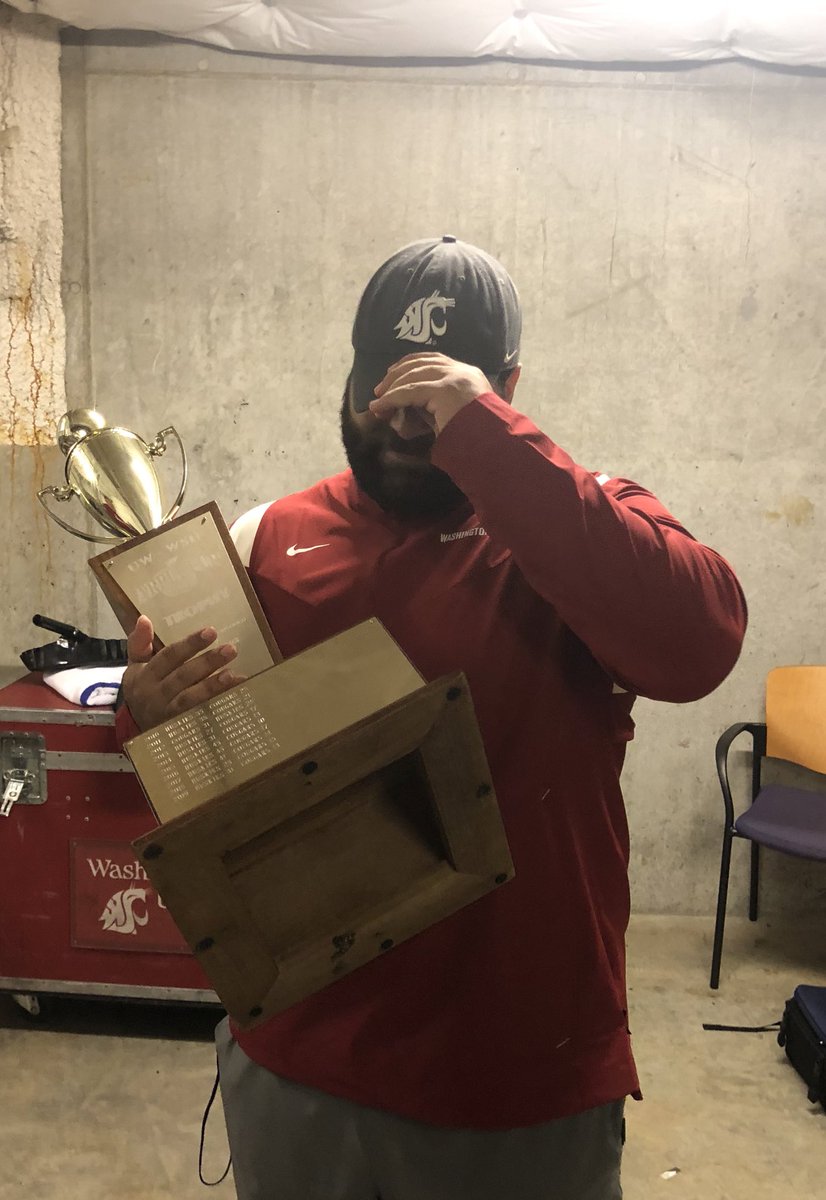 CoachRegalado's tweet photo. 2021 
Jan - HS Football Coach
Feb - P5 Recruiting Asst
Aug - Director of On-Campus Recruiting 
Sept - 247Sports 30under30

2022 - ???

2021 was a dream. 
Excited for what 2022 may bring! Thankful for the people that came into my life this year. Wouldn’t change it for the world. https://t.co/eheiwvmmhp