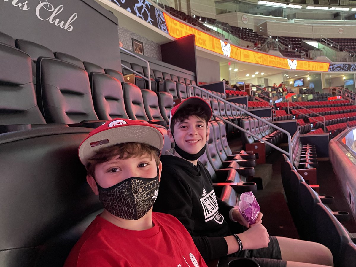 wolfpack1996's tweet image. Happy New Year! #PACKMBB