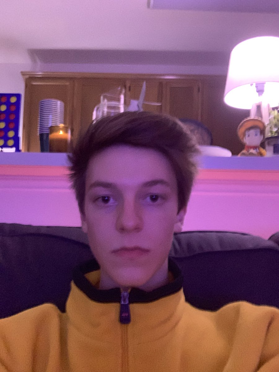 Wes10's tweet photo. happy new years new minecraft server tomorrow https://t.co/tXBO9LN6c3