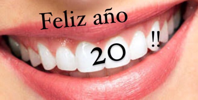 DraSrita's tweet photo. Su doctora señorita favorita les desea un bonito inicio de año!! #DL #Toothsquad 🦷 https://t.co/q83K5julyz