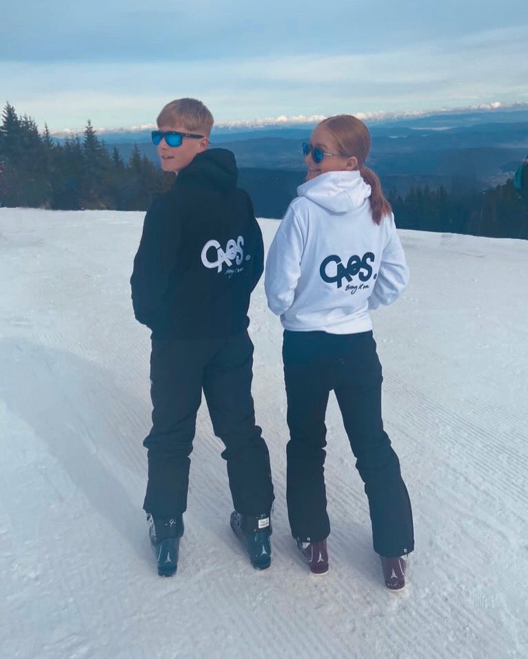 Happy New Year Caos Krew!!🥂 Wishing you all a happy and healthy 2022! Thankyou to everyone who’s helped make 2021 a great year.. love you lots! ❤️ #2022