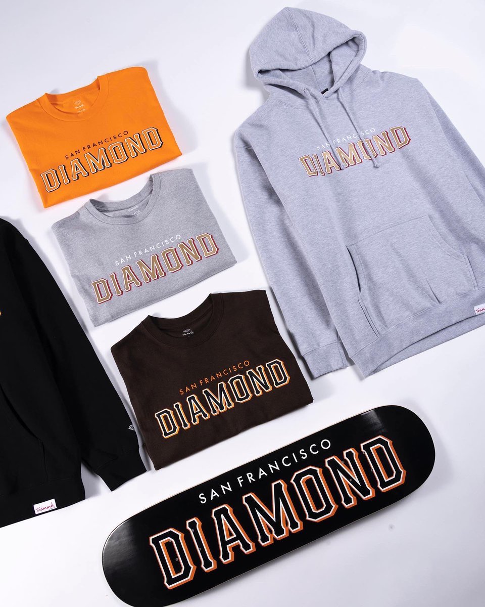 NickyDiamonds's tweet photo. City Pack giveaway! To enter: Own a Diamond Crypto Dunk NFT, Retweet &amp; Tag 3 friends, follow my Twitter &amp; join our discord link in bio. 3 Winners will receive a tee, Hoody, Hat &amp; board from their city of choice. NY, SF, LA, or Chi. Winners announced in our discord at 5pm pst. https://t.co/h3XC9nCNwJ
