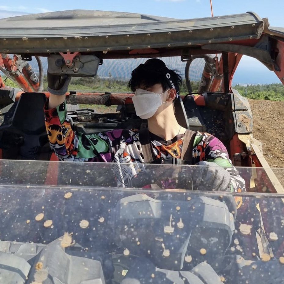 when jungkook and eunwoo-