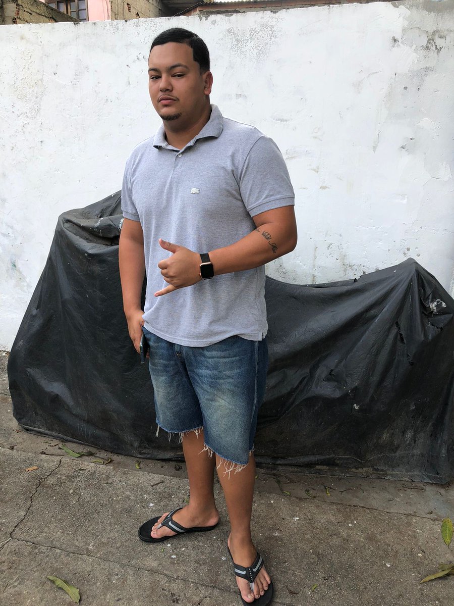 Jvbarrosrss's tweet photo. Obrigado ao meu Senhor por ser quem eu sou, por ter vivido o que vivi, e sim
Obrigado Senhor por ter mais gente por mim do que contra mim.
Enquanto DEUS for meu chão, não há quem me derrube, Gratidão 💪🙌🙏🥰😎 https://t.co/HXtJknjrsh