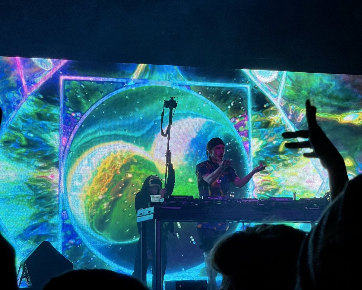 libbraun's tweet image. happy new year :D