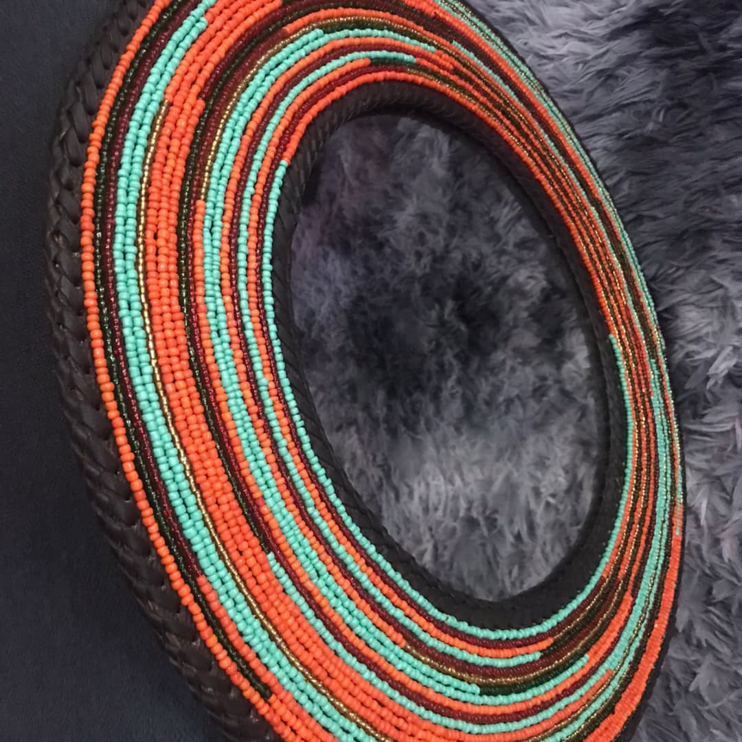BasketProwess's tweet photo. Beaded Entryway way mirror packaged and ready for shipping.

Order on https://t.co/1gdF8LQ3Uz

#beadedmirrors 
#luxurydecor 
#entrywaymirrors
#Interiordecor
#basketprowess
#USA #UK #Europe #UAE #Dubai #Switzerland #Homeart #wallart #art #handmadeitems #handcrafted https://t.co/4ZSVl0T0Qu