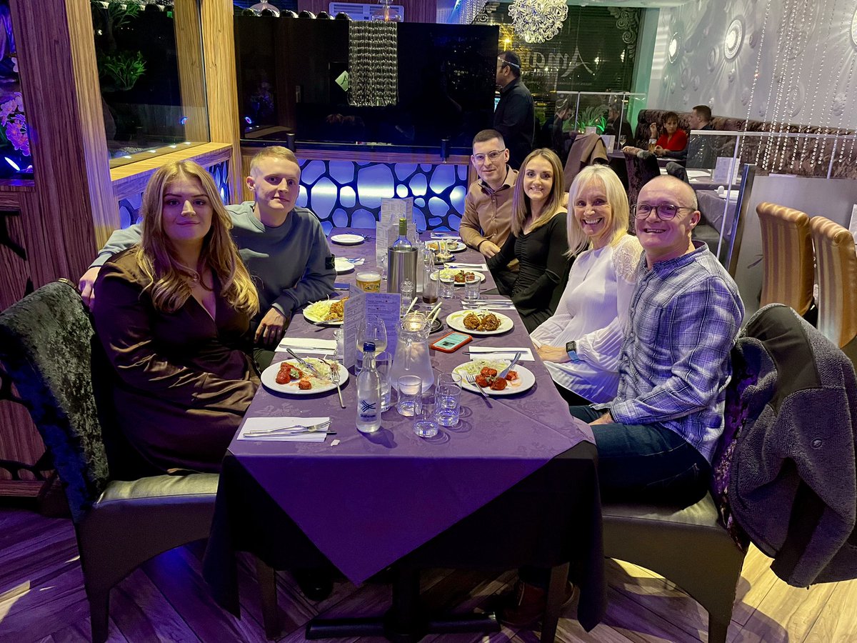 Ysabelle Lewis tweet media