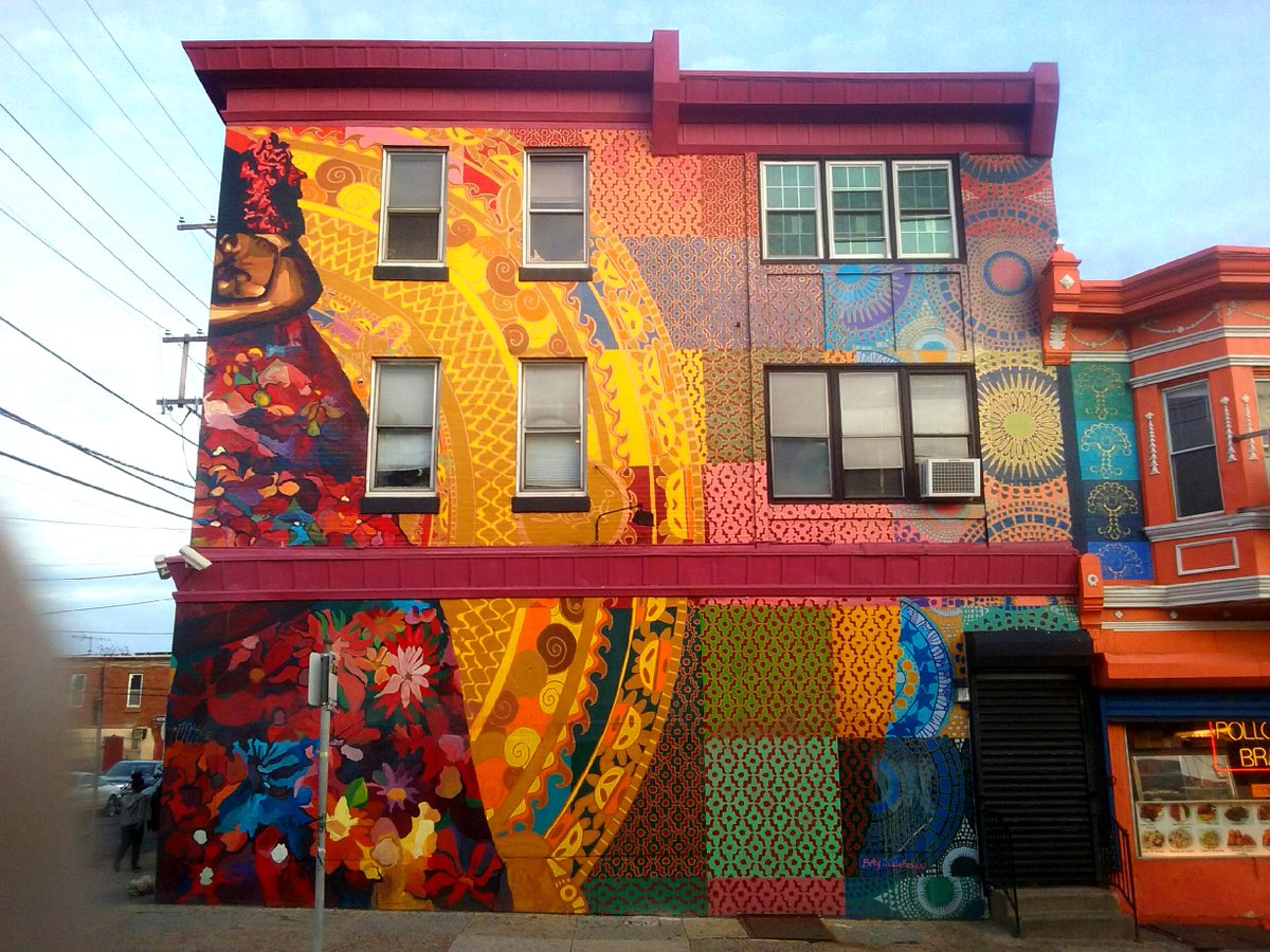 BellyRash's tweet photo. Title: Spanish language mural #philadelphia #streetart https://t.co/kauRRuNxA0
