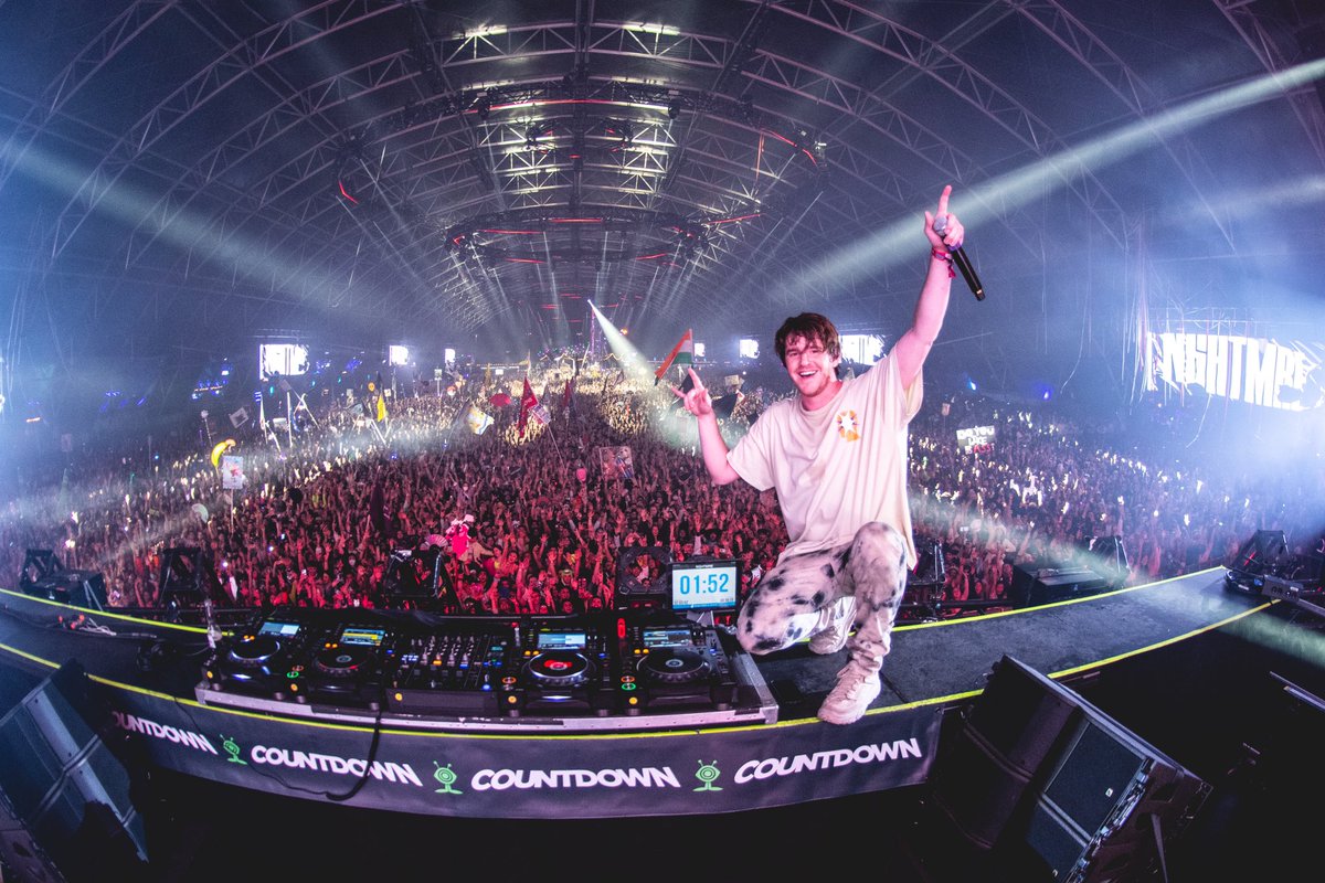 NGHTMRE's tweet photo. THANK YOU SOCAL!!

HAPPY NEW YEAR!! 

🔮❤️

@FknStrada 
@peterrsandoval https://t.co/FR7EdyP5ao