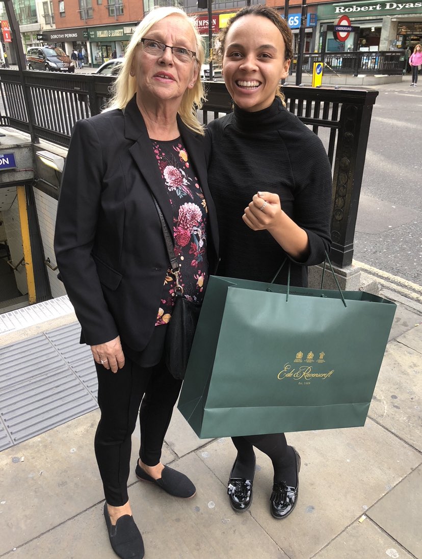 Alexandra Wilson tweet media