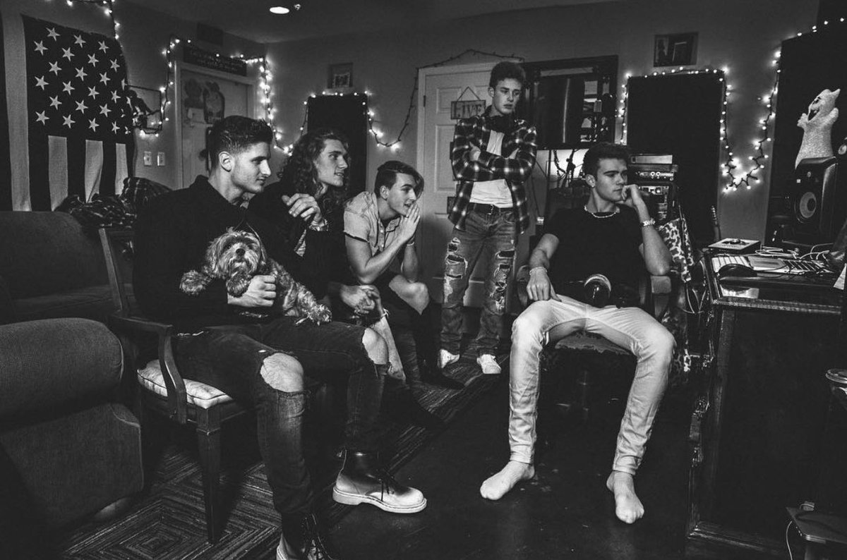 otoofficial's tweet photo. Today marks 3 official years of OTO. We can’t thank you enough for your incredible love and support. We’re so proud and thankful to be here together to experience this journey with all of you. Can’t wait to give you our absolute best this year. Happy New Year! #ThreeYearsofOTO https://t.co/oX5p8FyC7M