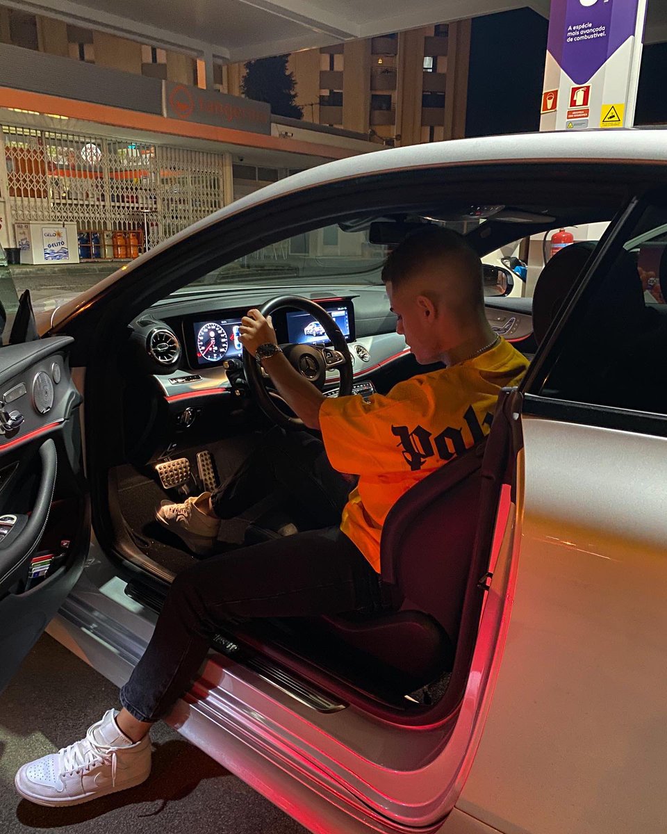 chicoo_8's tweet photo. 😮‍💨🧡 https://t.co/BFiZf4HEjl