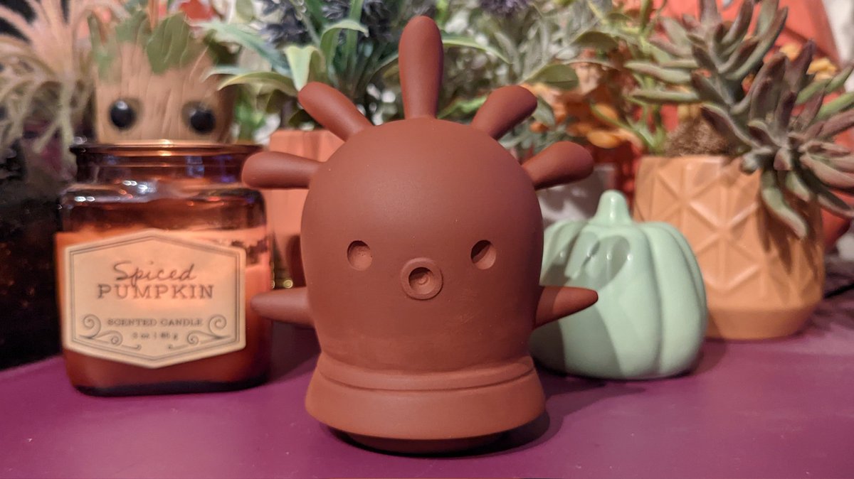 gluemish's tweet photo. Let's start off the new year right! A little #squeakoid to welcome in good vibes💕

#ACNH #AnimalCrossing #gyroid https://t.co/cfnDbVZTMD