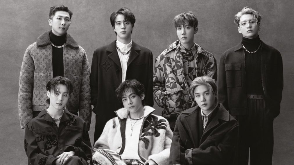 PopBase's tweet photo. BTS earned the biggest streaming year for any group in Spotify history with over 8.6 billion streams in 2021, breaking their own record. https://t.co/WP7gJZPrd2
