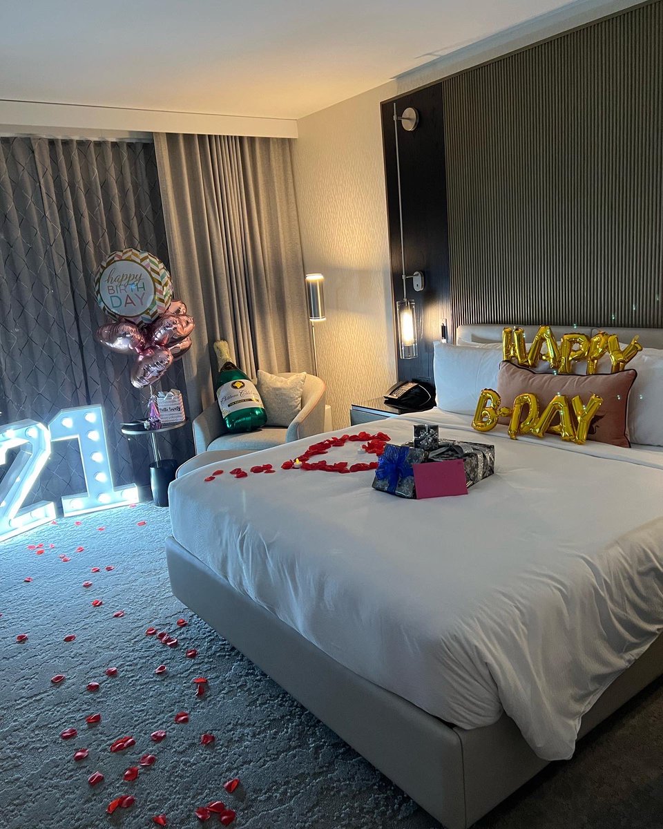 iluskyy's tweet photo. Love it here 🥰 https://t.co/EjFta2IG5Y