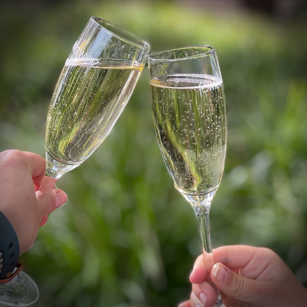 Happy New Year! Welcome to 2022 -  We hope this year is full of happiness, good health and great wine. 🌟🍾

#fowleswine #strathbogieranges #coolclimatewines #happynewyear #newyearsresolution #drinkbetter #livebetter