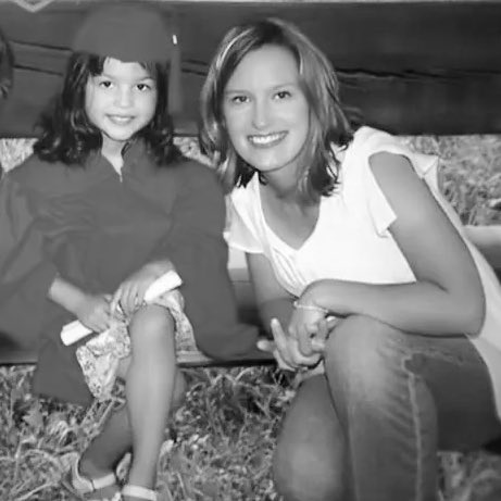 rueliviathinker's tweet photo. — with their moms. https://t.co/nsNUFyTZM4