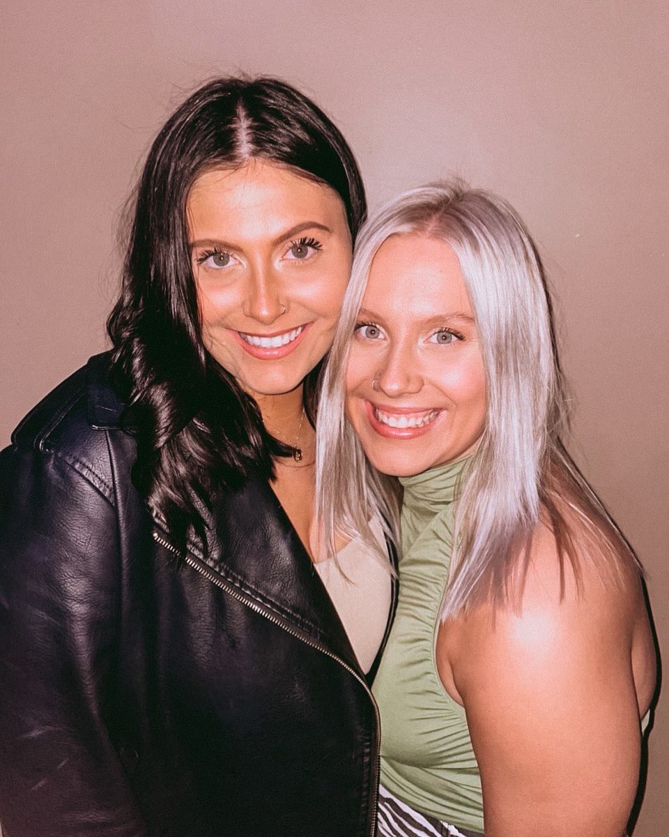 our sisters wish you a happy new year✰