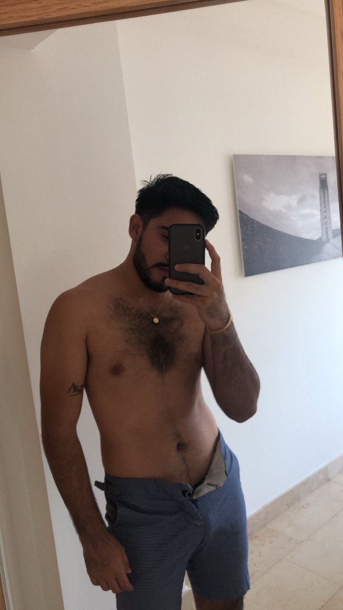 EjmpG's tweet image. Para mis amigos / Para mis amigas.

#mexico #men #happy #NewYear2022