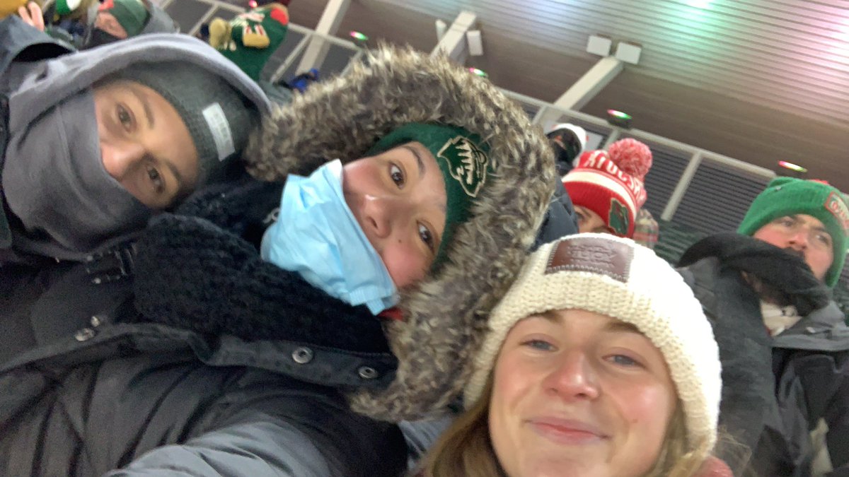 ErykaQuick's tweet photo. #WinterClassic #mnwild https://t.co/tN2zPsinuR