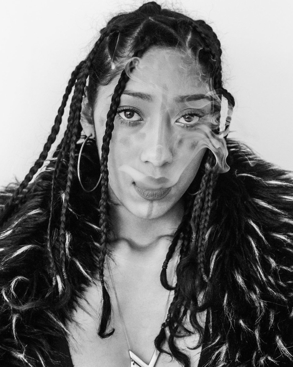 thought_poet77's tweet photo. The art of #DreamTrapping/Understanding my worth/#HeartMelanin
_____
#ThoughtPoetsOpinion #defundCPD
#unsocialaes #WeKeepUsSafe #ChicagoWithoutPolice #ThoughtPoet https://t.co/6j9d6FzmLR