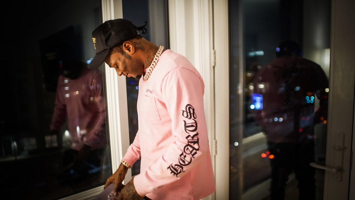 RetcH07BIX's tweet photo. GIMME A RUSH VIDEO #OUTNOW LINK IN MY BIO https://t.co/AvZoaa70by